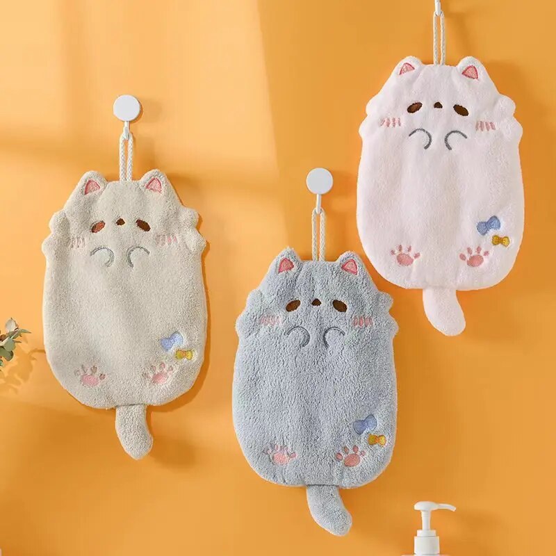 Women Kitchen Accessories - Serviette suspendue Tanuki en velours de