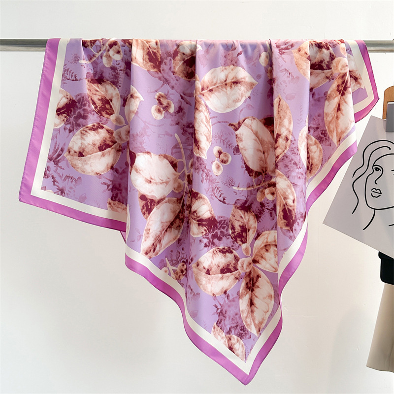 Grand Foulard Carré Imprimé Ré - Silk Scarf Square avis et prix