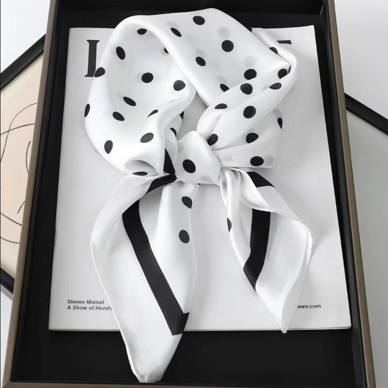 Luxe dame cheveux Dot écharpe  - Silk Scarf Square avis et prix